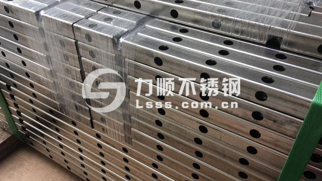 無(wú)錫切割鋼管加工,鋼管切孔,鋼管開孔